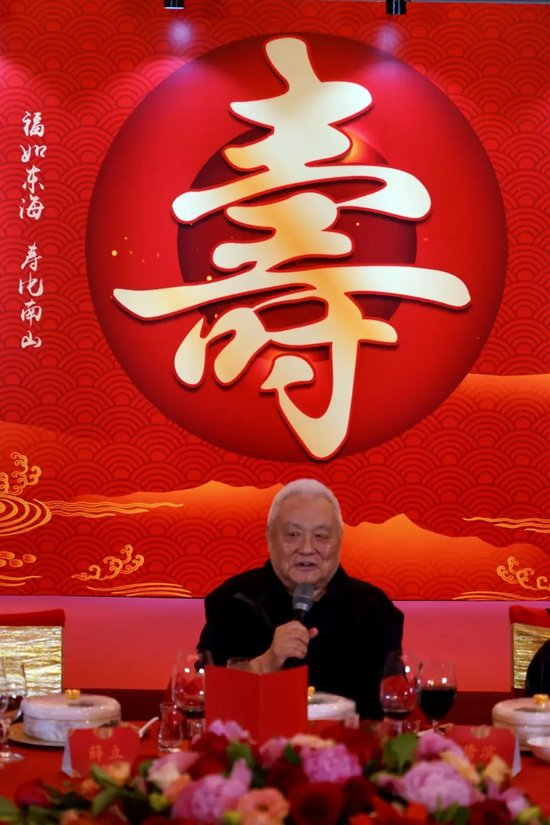 旨在成为中国最具影响力、规模最大、内容最全的汽车专业网站。展示图片